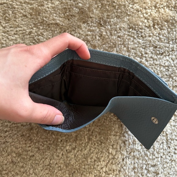 WALLET - Picture 3 of 3